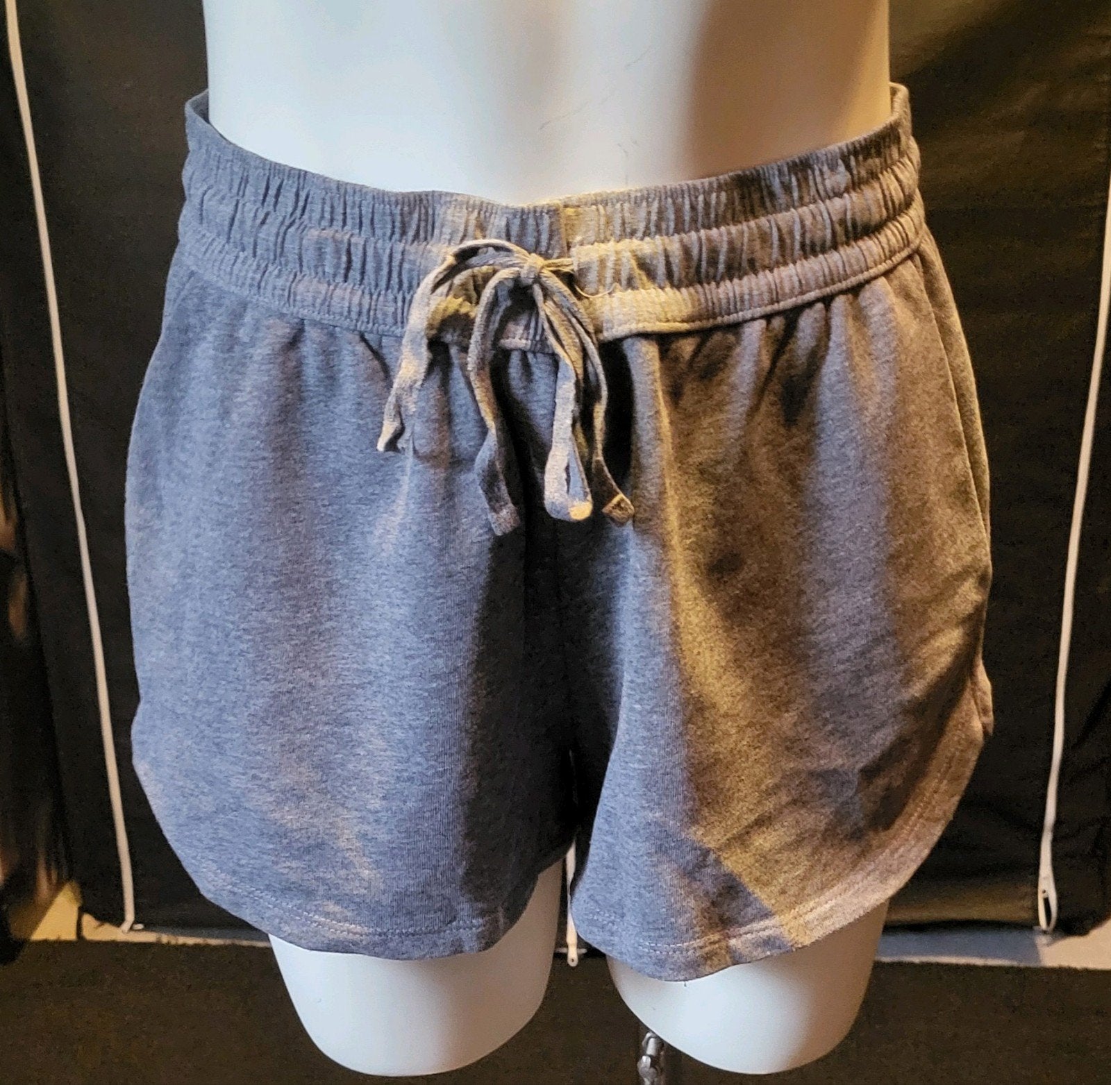 H&M Basics Grijze Sportshorts Maat M, Maat 38/40 (M), Kort, H&M Basics, Ophalen of Verzenden