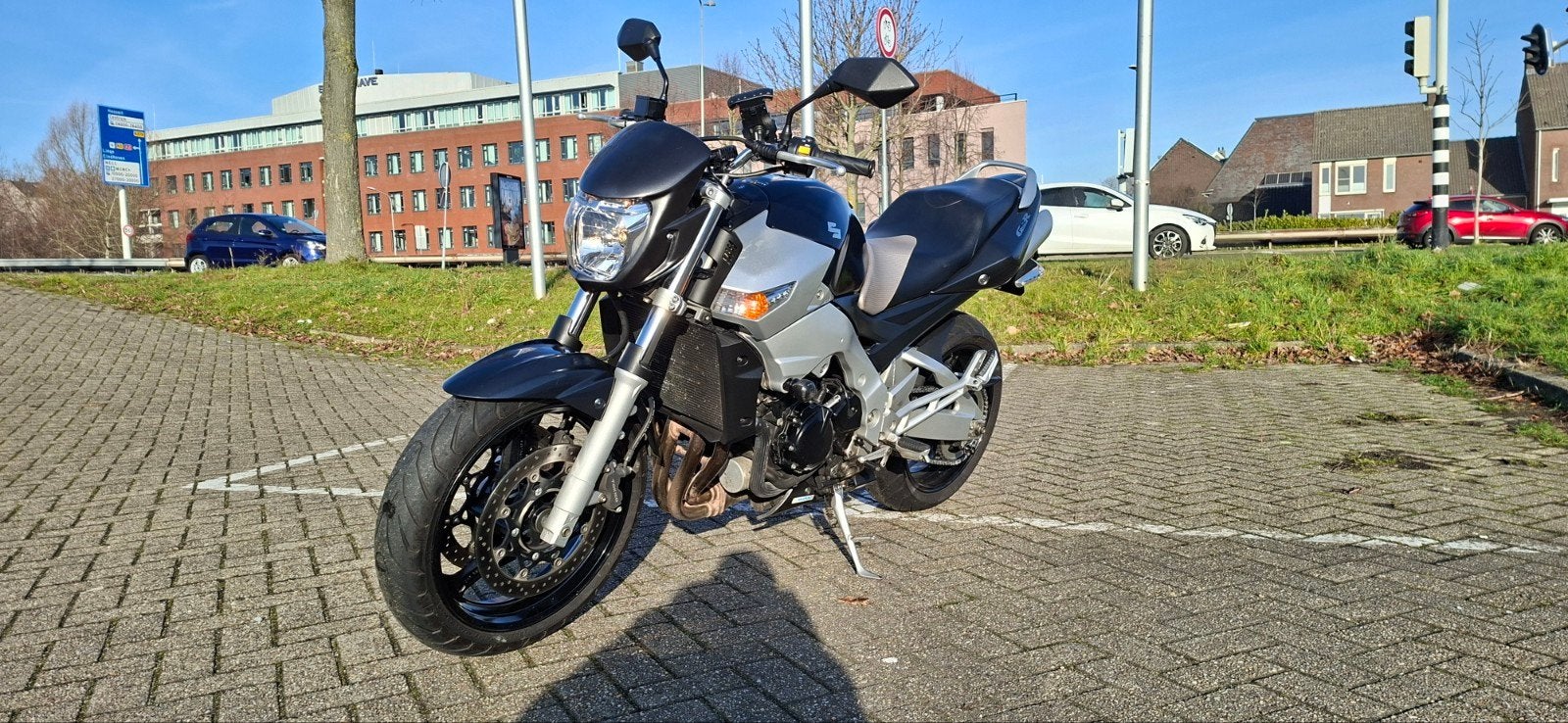 Suzuki GSR600, bwj 2006, in zeer nette staat!, Motoren, Suzuki, -, 4 cilinders, Motorrijbewijs A