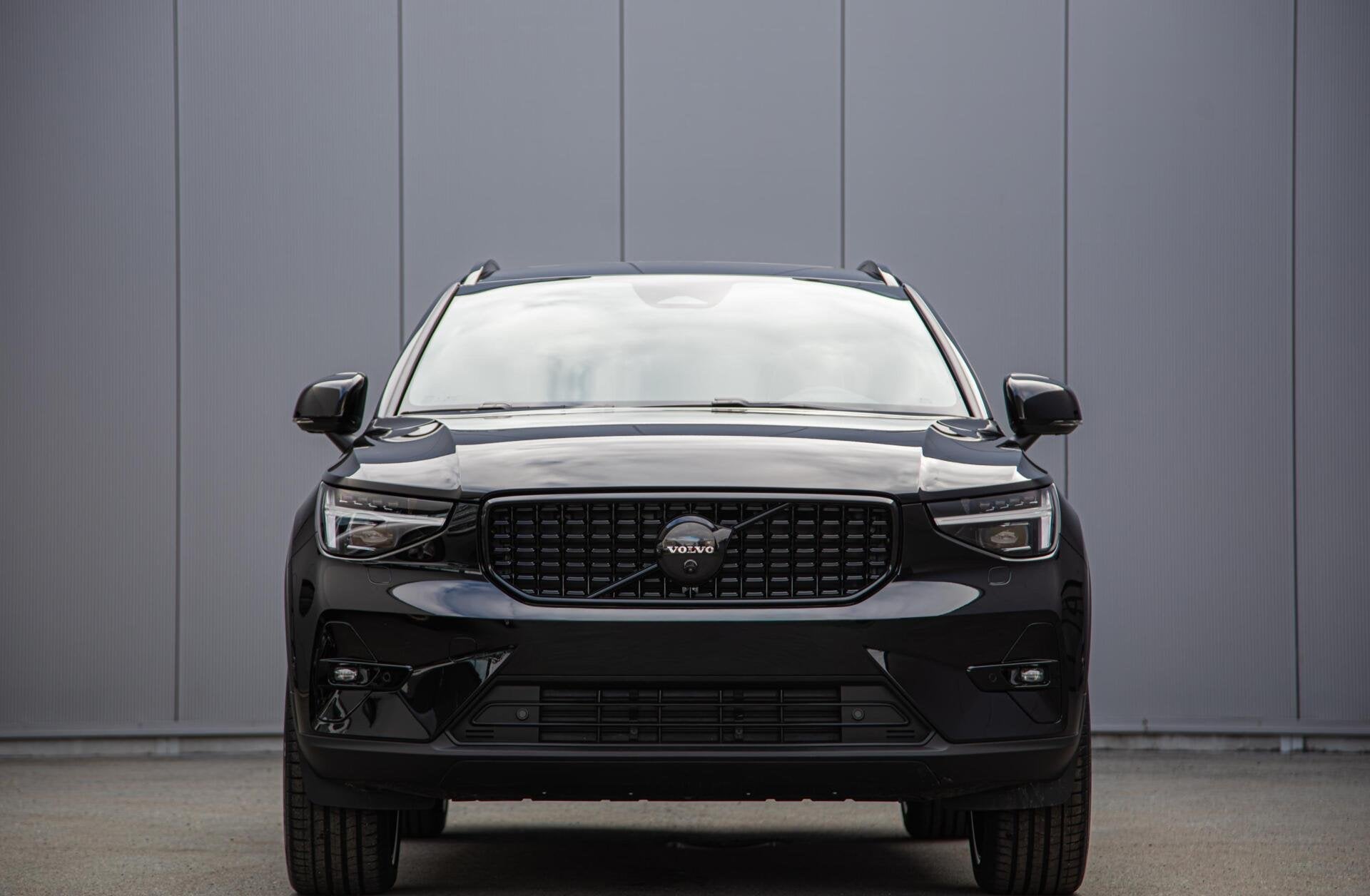 Volvo XC40 B3 MY 2027 SAMENSTELLEN EXTRA VOORDEEL, Auto's, Volvo, Startonderbreker, 15 km/l, Gebruikt, 4 cilinders