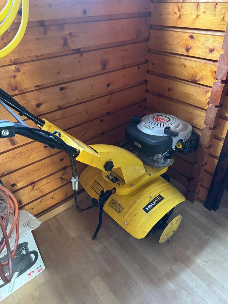 Powerplus Benzine Tuinfrees / Grondfrees 173cc (1x gebruik), Ophalen, Zo goed als nieuw, 50 cm of meer