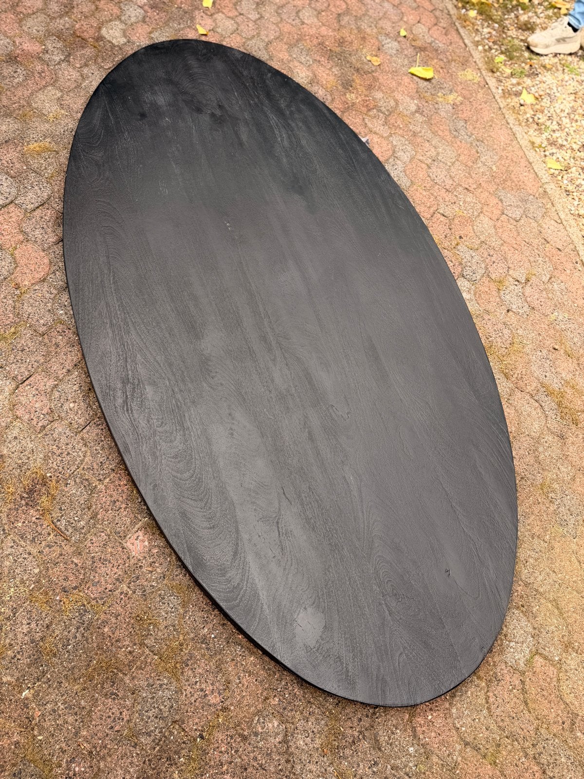 Zwart ovale Mango houten eettafel met metalen onderstel, Ophalen, Gebruikt, 100 tot 150 cm, Vijf personen of meer