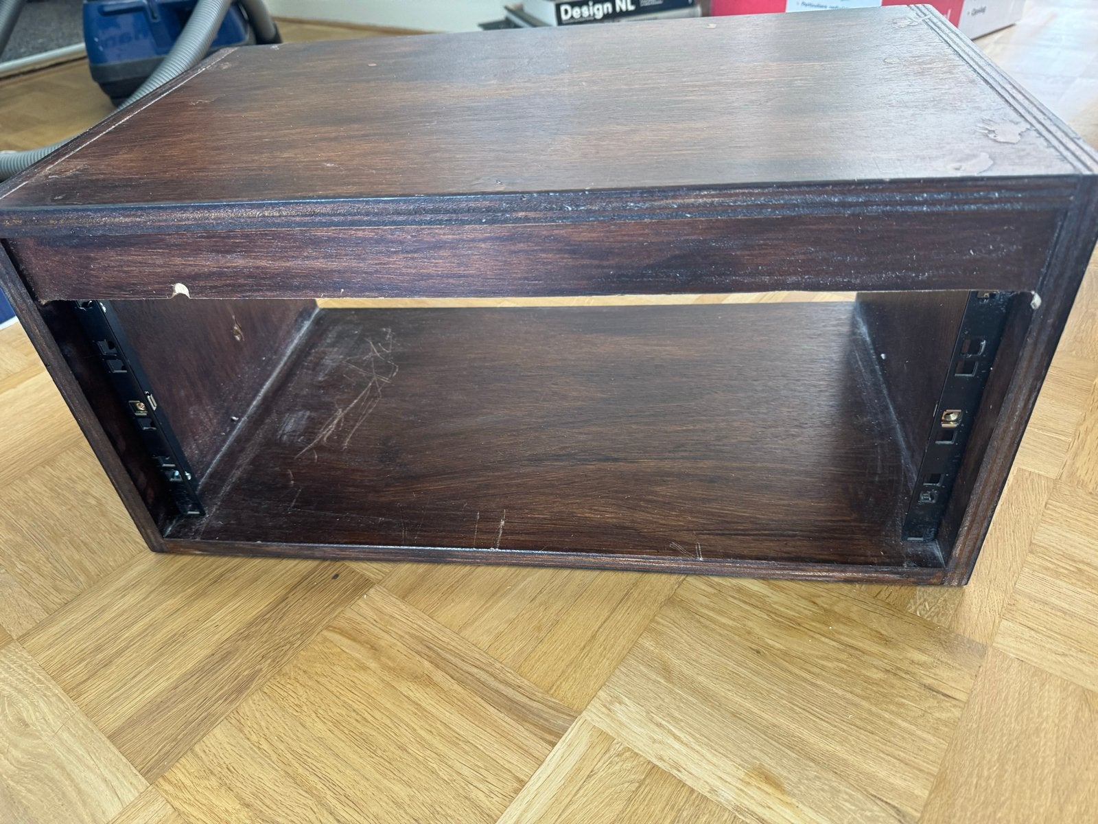 Zelfbouw 19 inch rack - 4HE, 30cm diep, Ophalen, Gebruikt, Speaker of Versterker