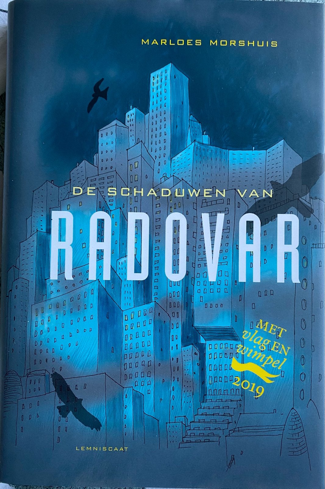 Marloes Morshuis - De schaduwen van Radovar, Ophalen, Zo goed als nieuw, Marloes Morshuis