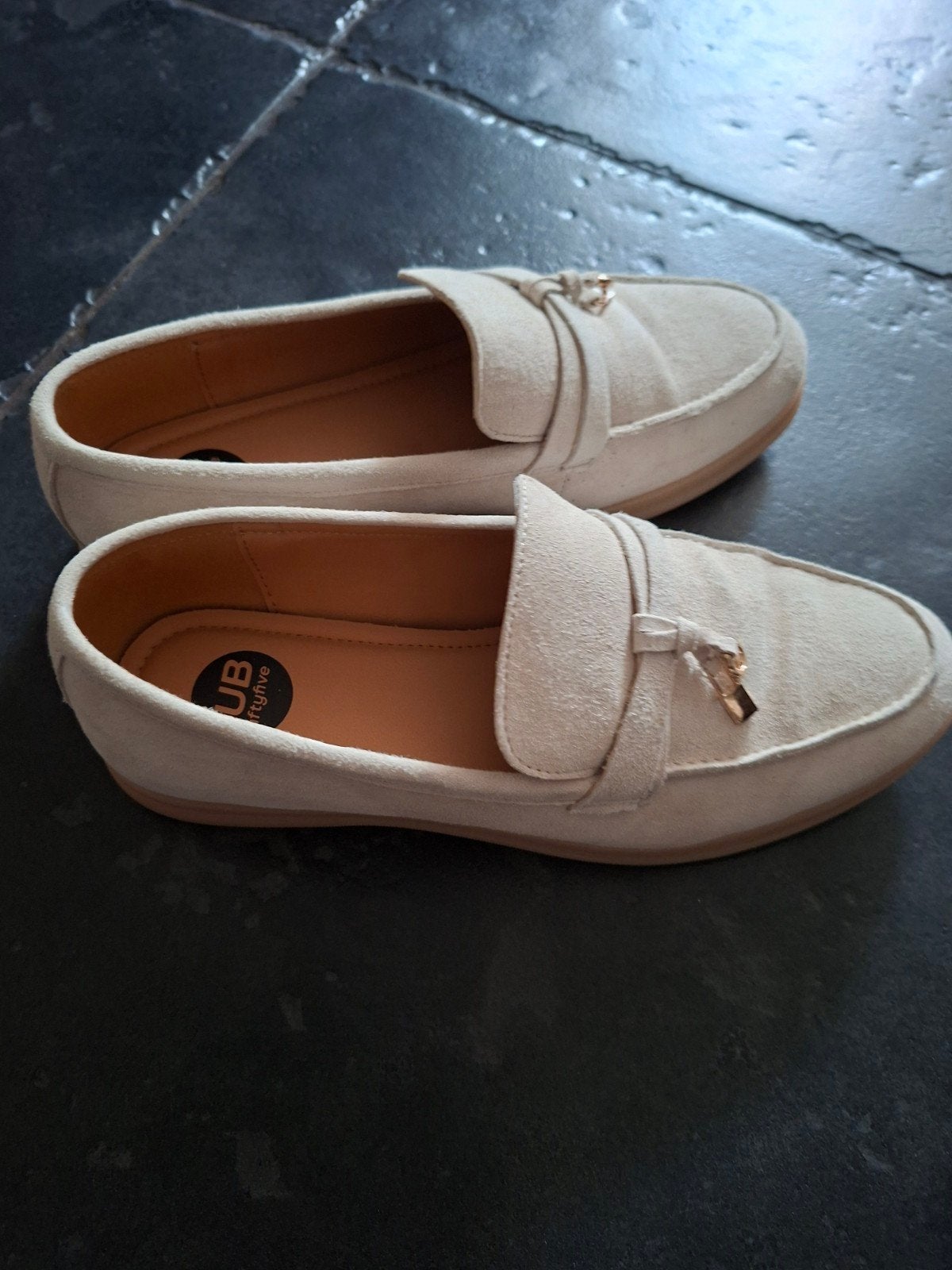 Beige instappers/moccasins, Nieuw, Ophalen of Verzenden, Sub55, Instappers