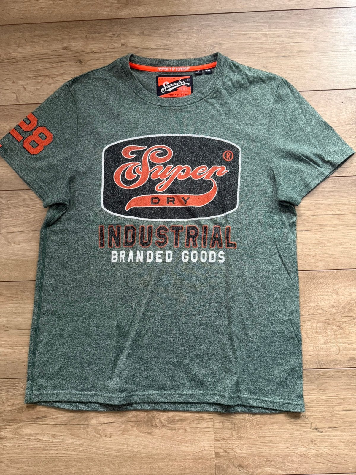 Nieuw Superdry shirt groen maat 2xl valt als L, Kleding | Heren, T-shirts, Ophalen of Verzenden, Nieuw, Maat 52/54 (L), Groen