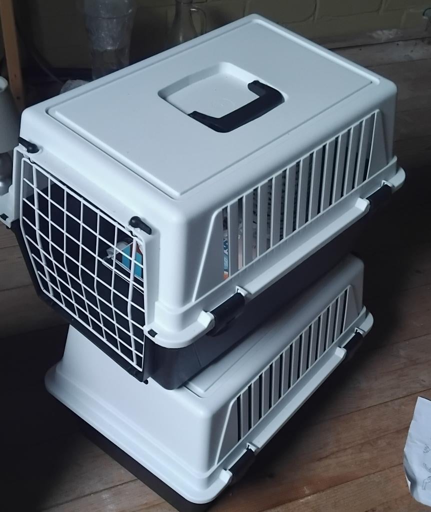 2 Vervoerboxen te koop., Dieren en Toebehoren, Ophalen of Verzenden, Zo goed als nieuw