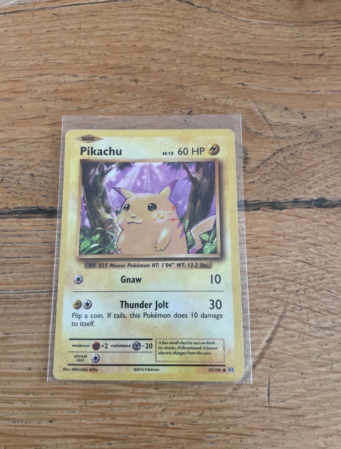 Pikachu Pokémon Kaart - 2016 Basis Set, Ophalen of Verzenden, Gebruikt, Losse kaart