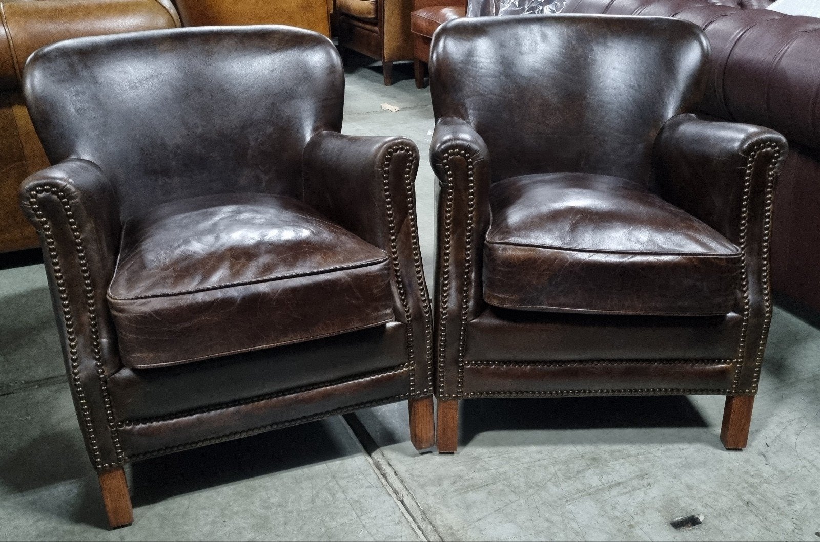2x Compacte Chesterfield fauteuil bruin vintage leer, ., Chesterfield, Nieuw, Ophalen of Verzenden