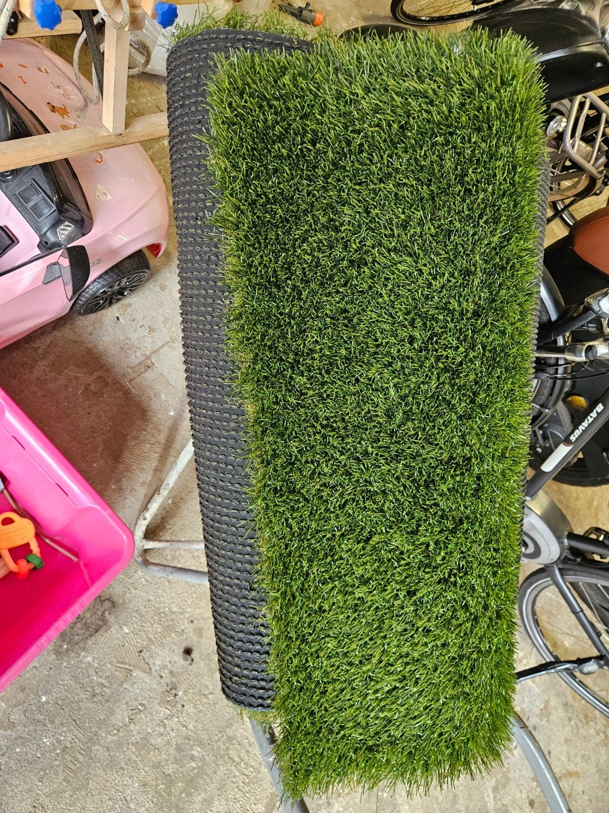 Kunstgras van zeer hoge kwaliteit - 7m x 75cm, 5cm hoog, Tuin en Terras, Gras en Kunstgras, Ophalen, Nieuw, Minder dan 10 m², Kunstgras