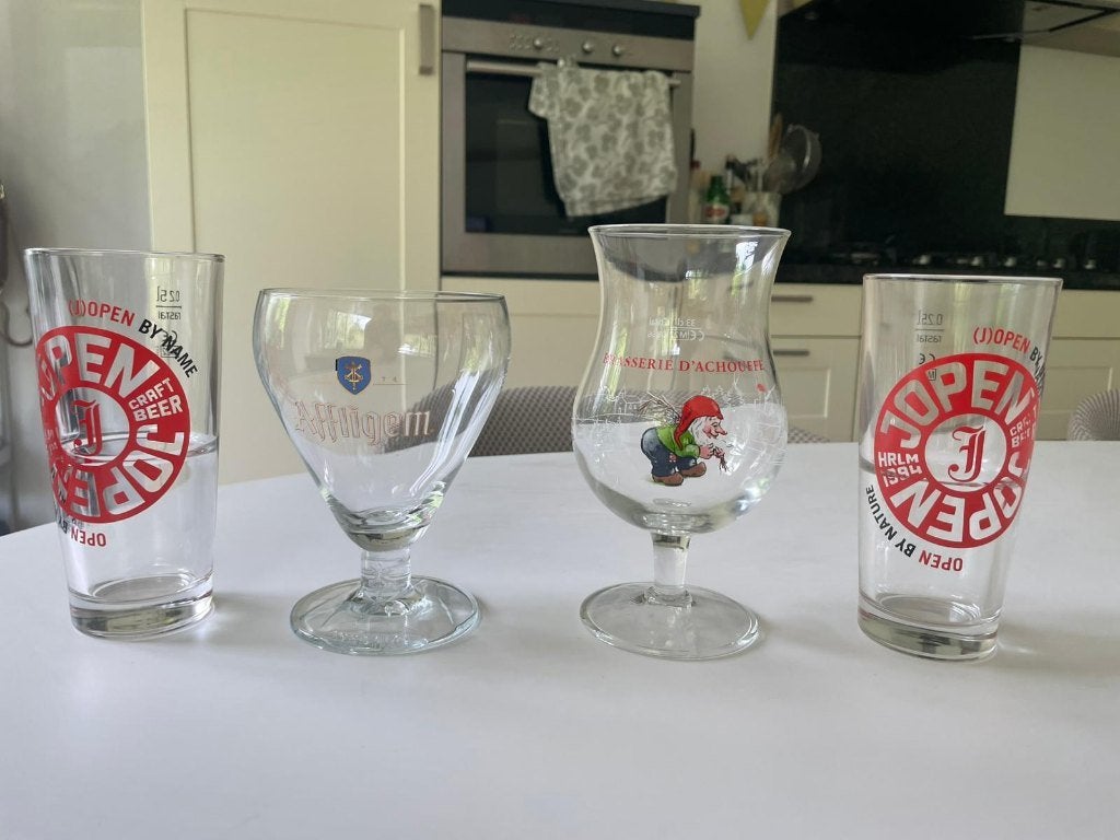Vier Bierglazen, Ophalen, Zo goed als nieuw, Bierglas