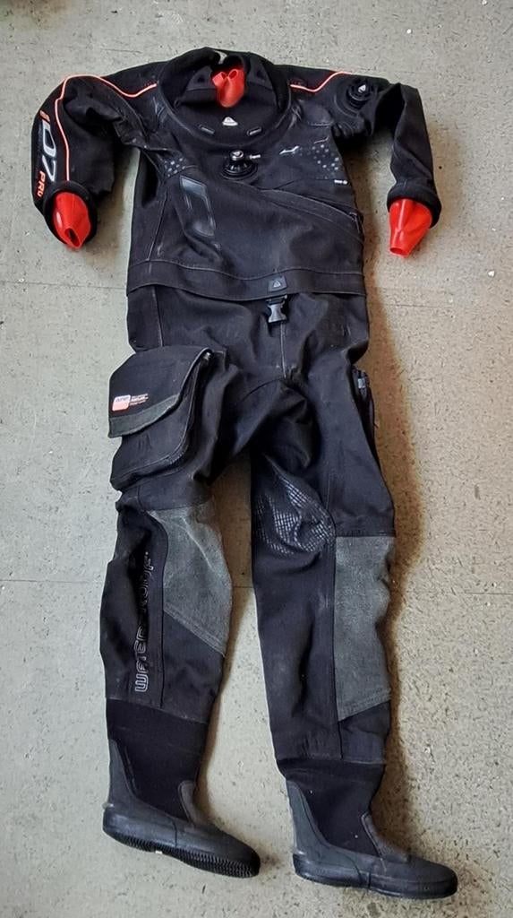 Droogpak trilaminaat waterproof incl duikfles, Watersport en Boten, Duiken, Ophalen, Zo goed als nieuw, Duikpak