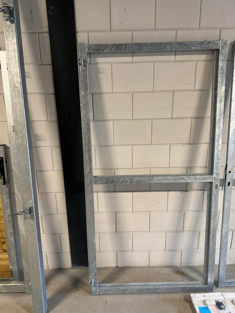 Poortframe met voor gemaak slotkast planken op frame, Ophalen, Nieuw, Stema, Stema