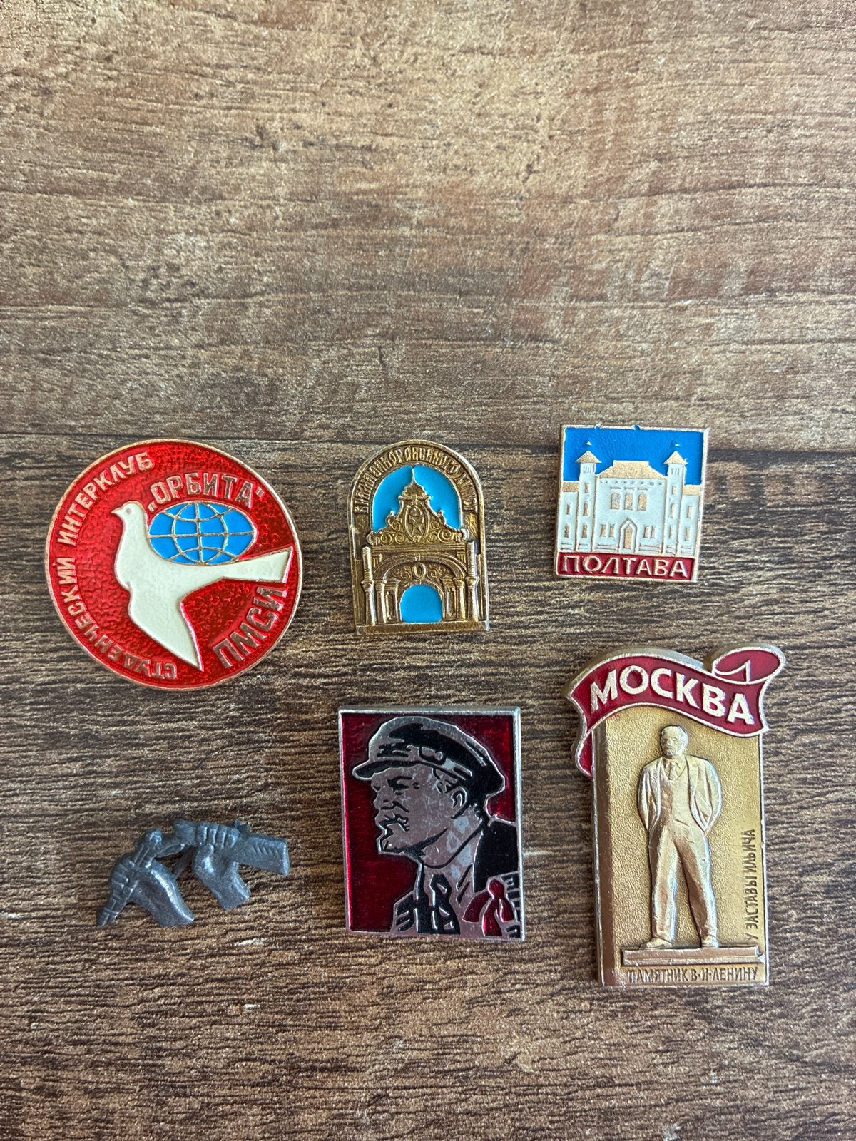 Set van 6 Vintage Sovjet-Unie Pins/Speldjes, Verzamelen, Ophalen of Verzenden, Gebruikt, Overige onderwerpen, Speldje of Pin