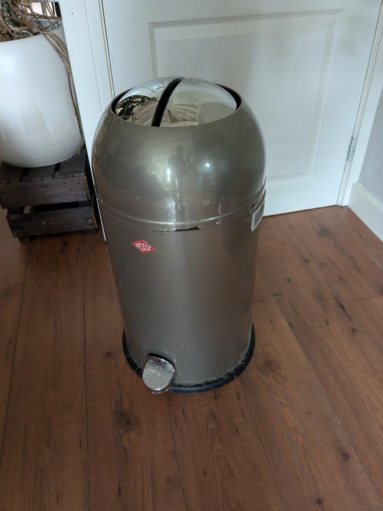 Wesco prullenbak, 40 liter of meer, Ophalen