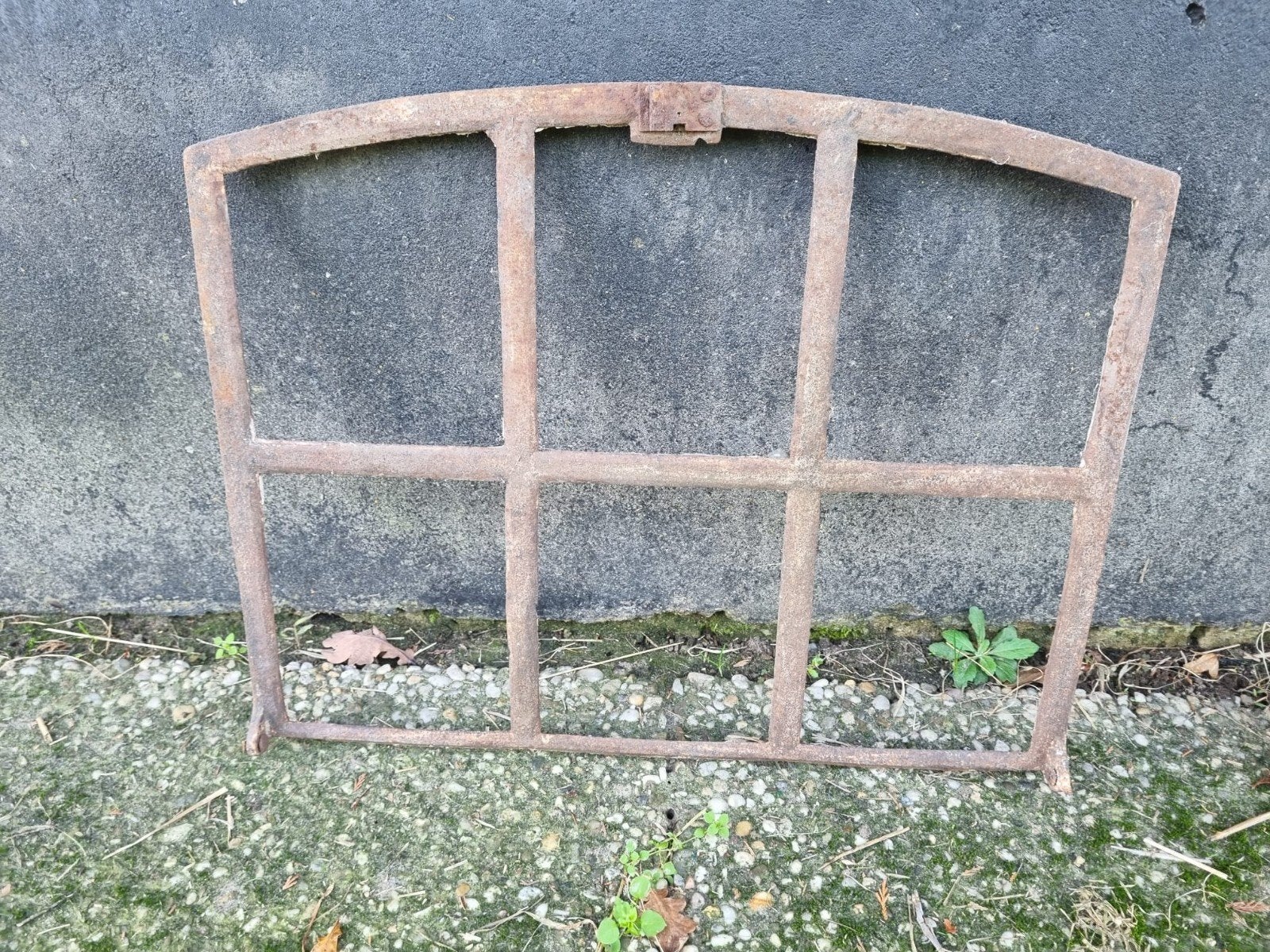 Oud Gietijzeren Stalraam - Decoratief Vintage Raamkozijn, Ophalen