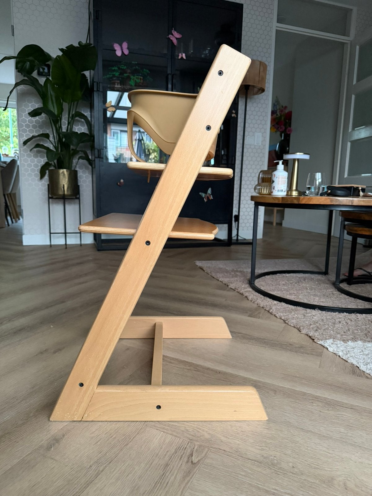 Stokke Tripp Trapp Naturel - Nieuw model + Babyset, Ophalen, Zo goed als nieuw, Meegroeistoel, Gordel(s)