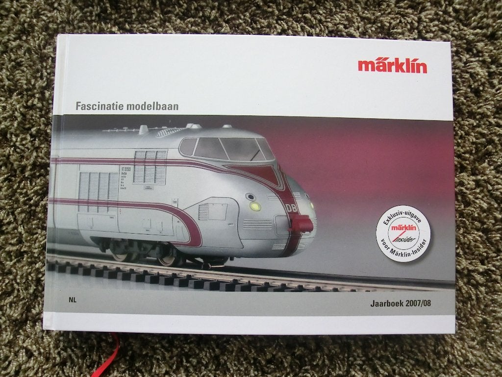 Marklin catalogus jaarboek 2007 - 2008, Wisselstroom, Zo goed als nieuw, Märklin, Boek, Tijdschrift of Catalogus