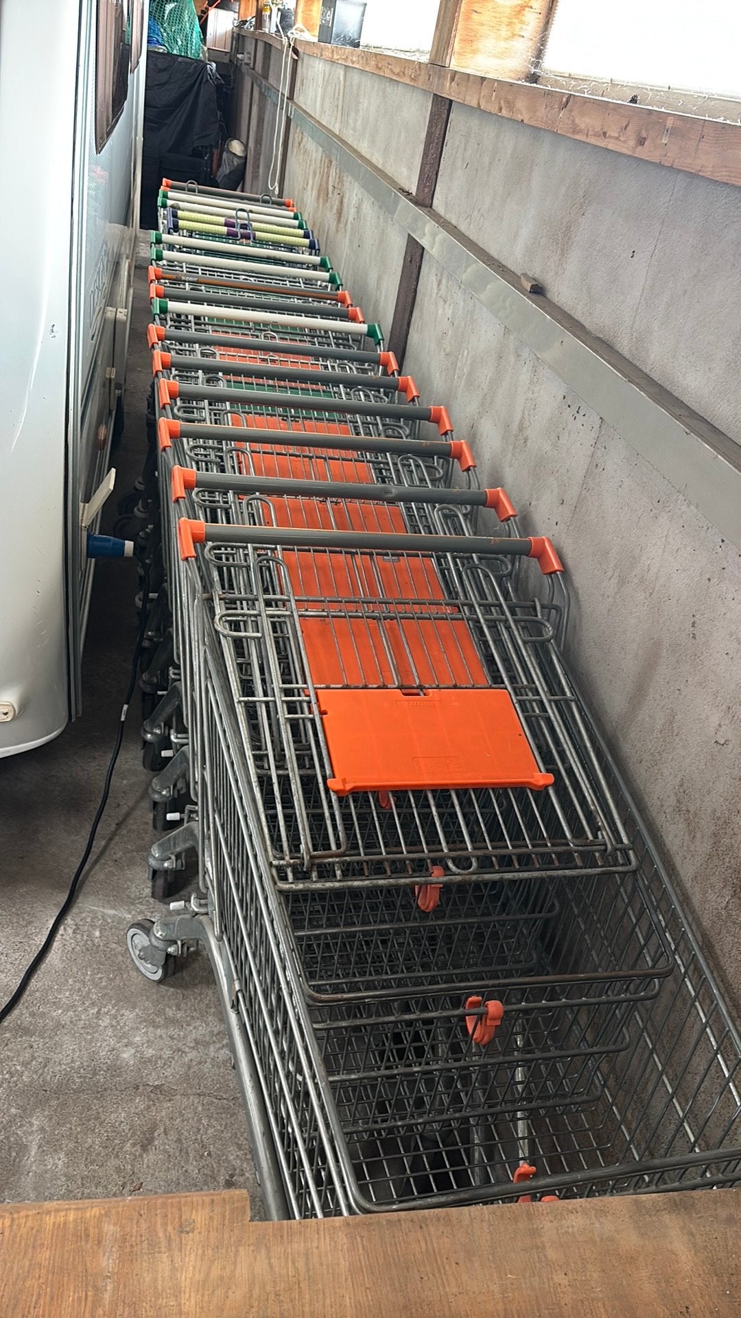 Winkel karretjes, Ophalen, Zo goed als nieuw, IJzer