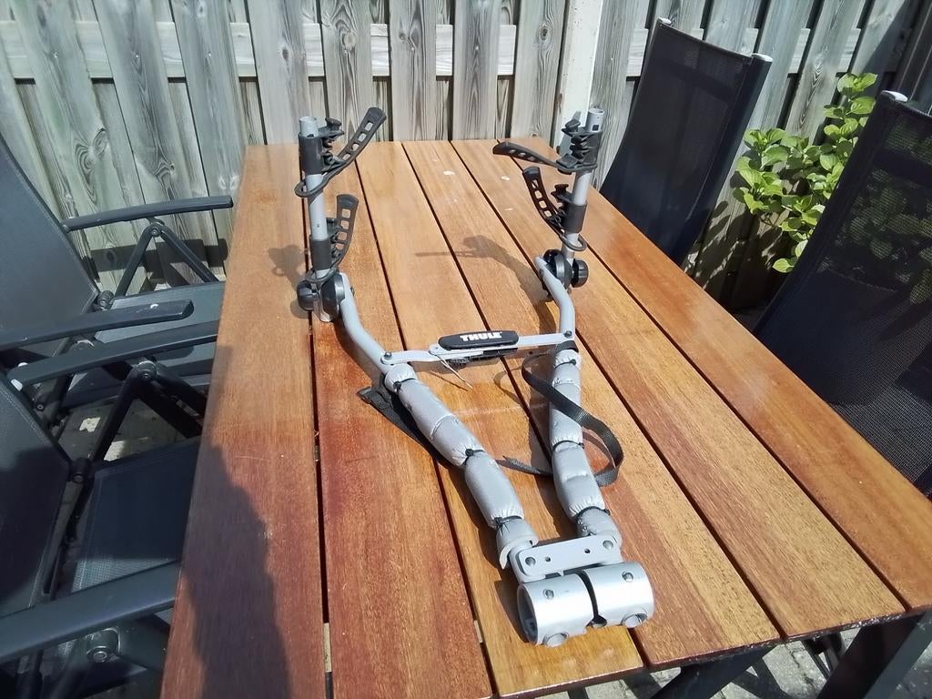 Thule 970 fietsendrager met lichtbalk., Auto diversen, Fietsendragers, Ophalen, Gebruikt, Trekhaakdrager