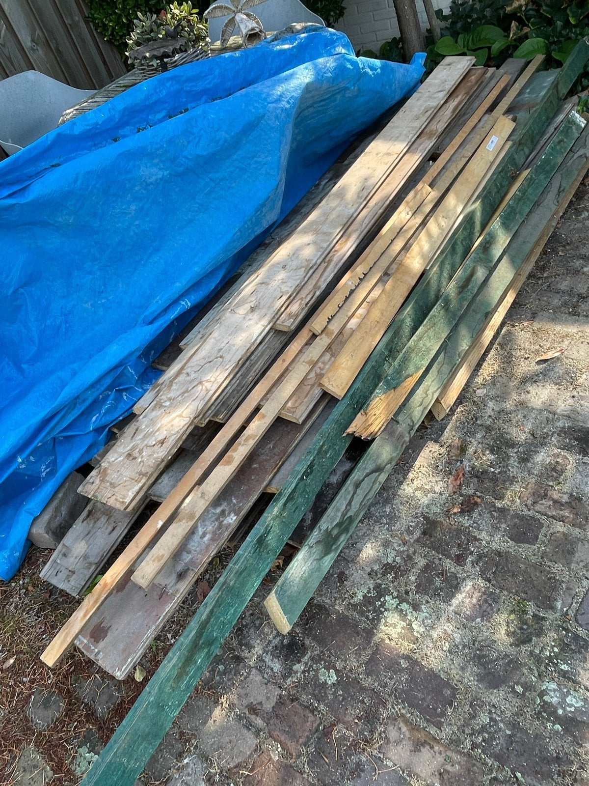Diverse planken, dakbeschot en balkjes, Ophalen, Gebruikt, 25 tot 50 mm, 200 tot 250 cm