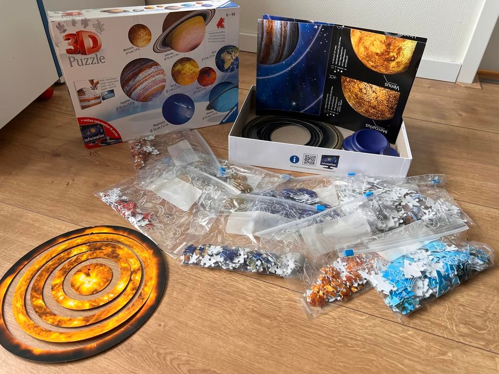 Ravensburger 3D Puzzel Zonnestelsel Planeten + Poster, Ophalen of Verzenden, Meer dan 50 stukjes, Zo goed als nieuw, 6 jaar of ouder