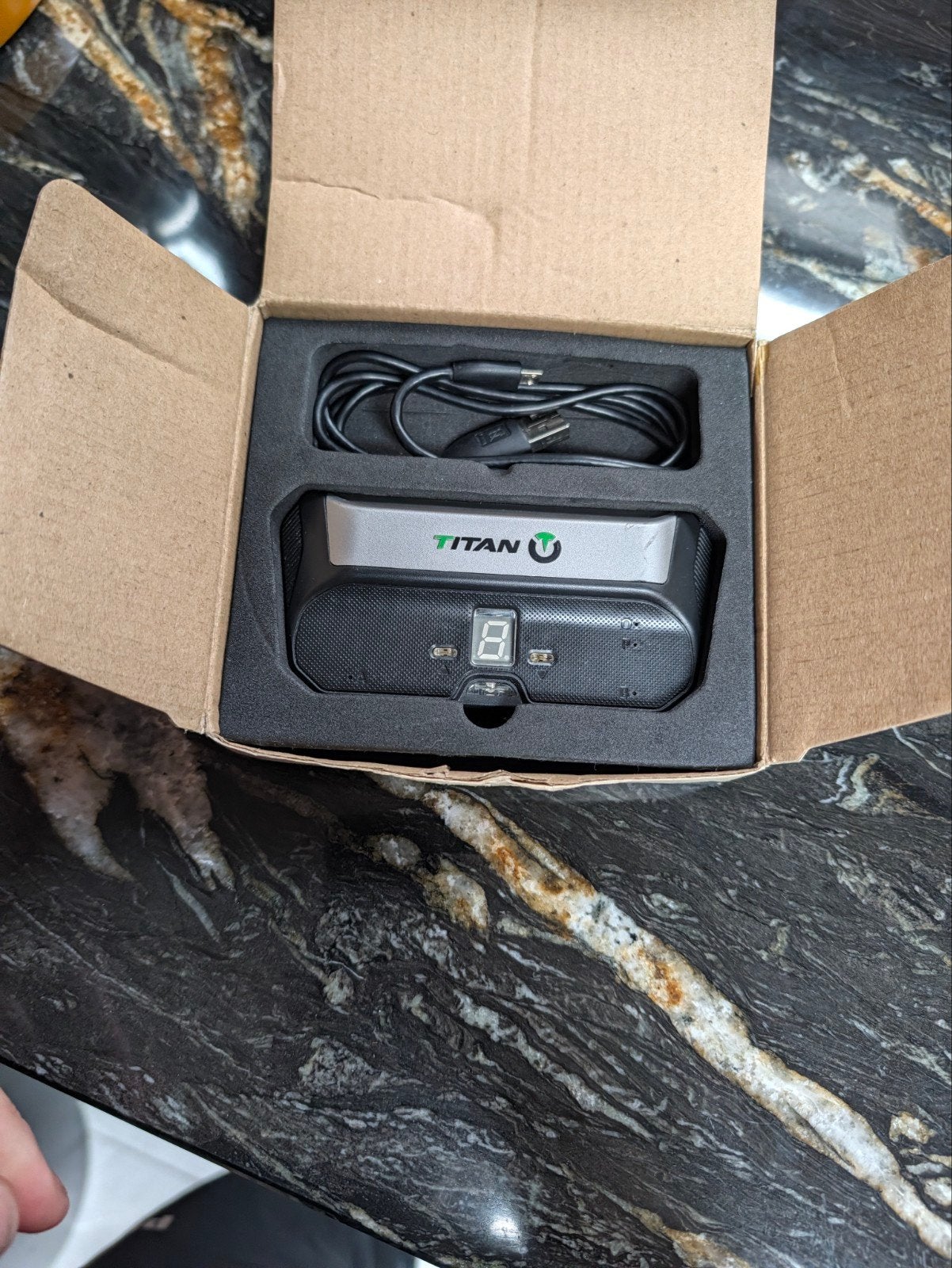 Titan Two zgan, Zo goed als nieuw, Adapter, PC, Overige merken