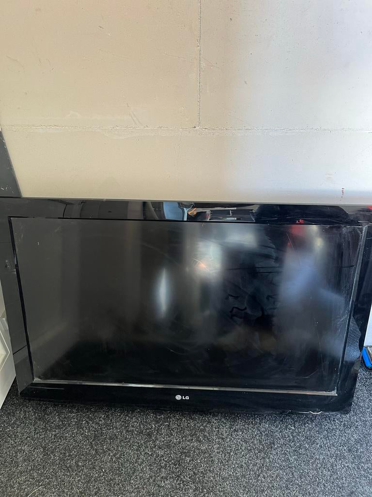 LG TV met afstandsbediening en muurbeugel - Gebruikt, Ophalen, Gebruikt, 50 Hz, LCD