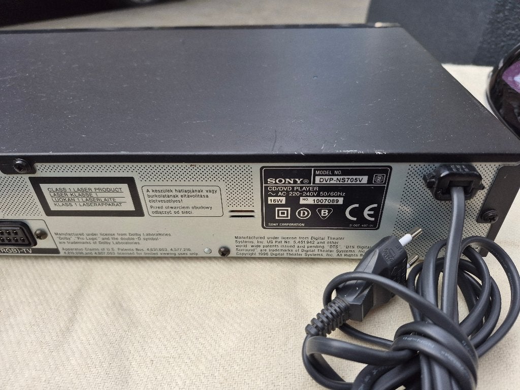 Foto 7 van Sony DVP-NS705V dvd-speler, zwart.