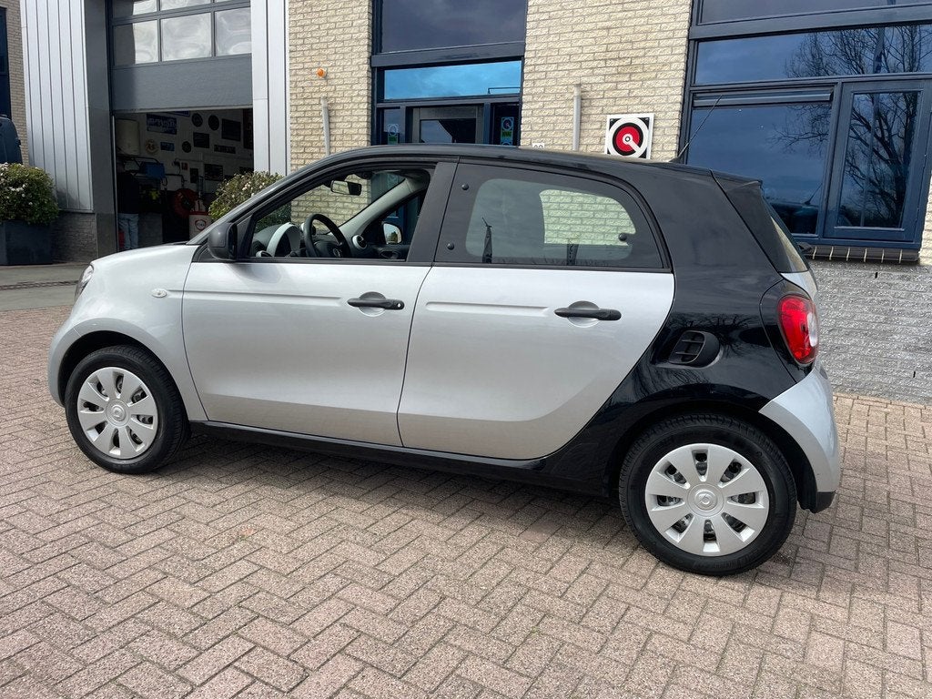 Smart Forfour 1.0 Pure- dealer onderhouden- NL auto- NAP, Auto's, Smart, Achterwielaandrijving, Gebruikt, 4 stoelen, Origineel Nederlands