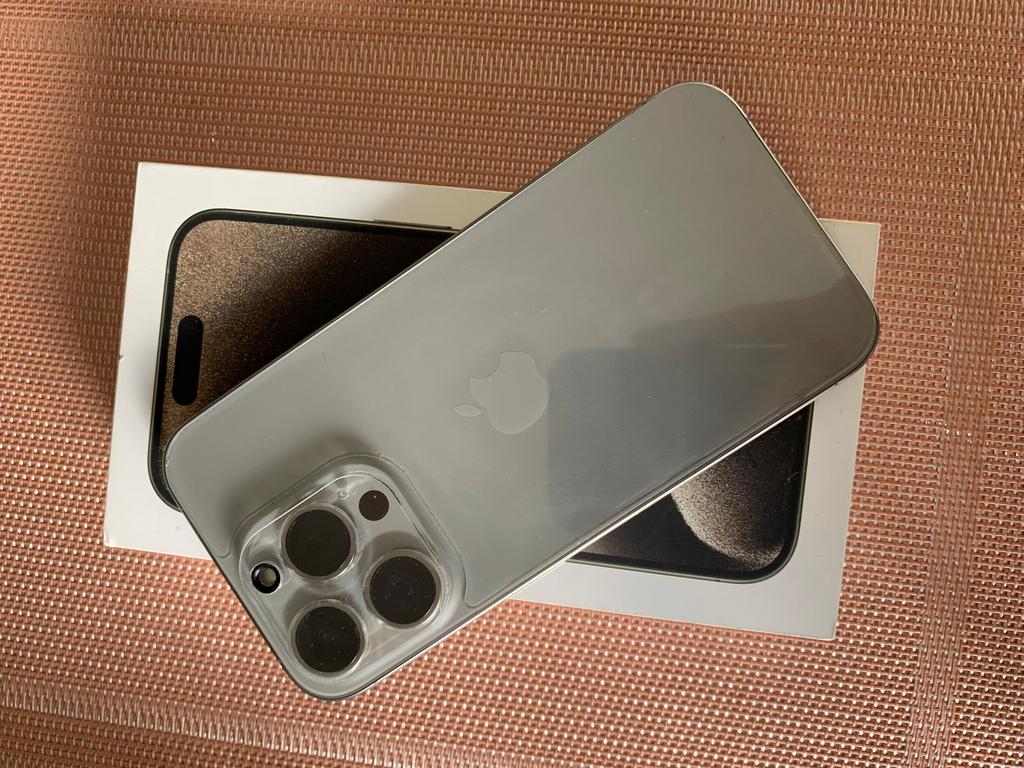 Iphone 15 pro, Ophalen, 128 GB, Zo goed als nieuw, 87 %
