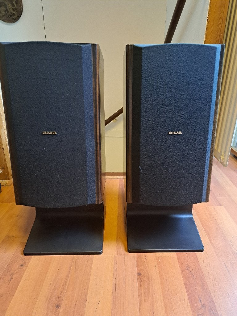 Speakers, Gebruikt, 120 tot 150 watt, Basreflex, Boekenplank luidspreker