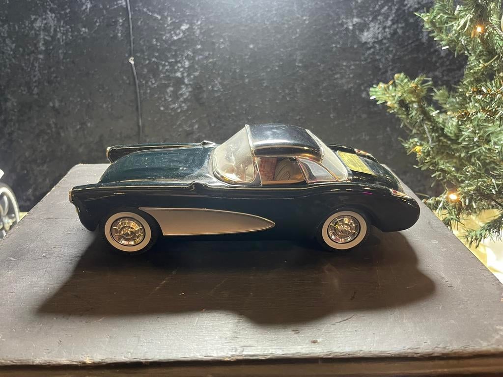 Mooie porseleinen corvette met volle verzegelde whisky 99, Hobby en Vrije tijd, Ophalen, Zo goed als nieuw