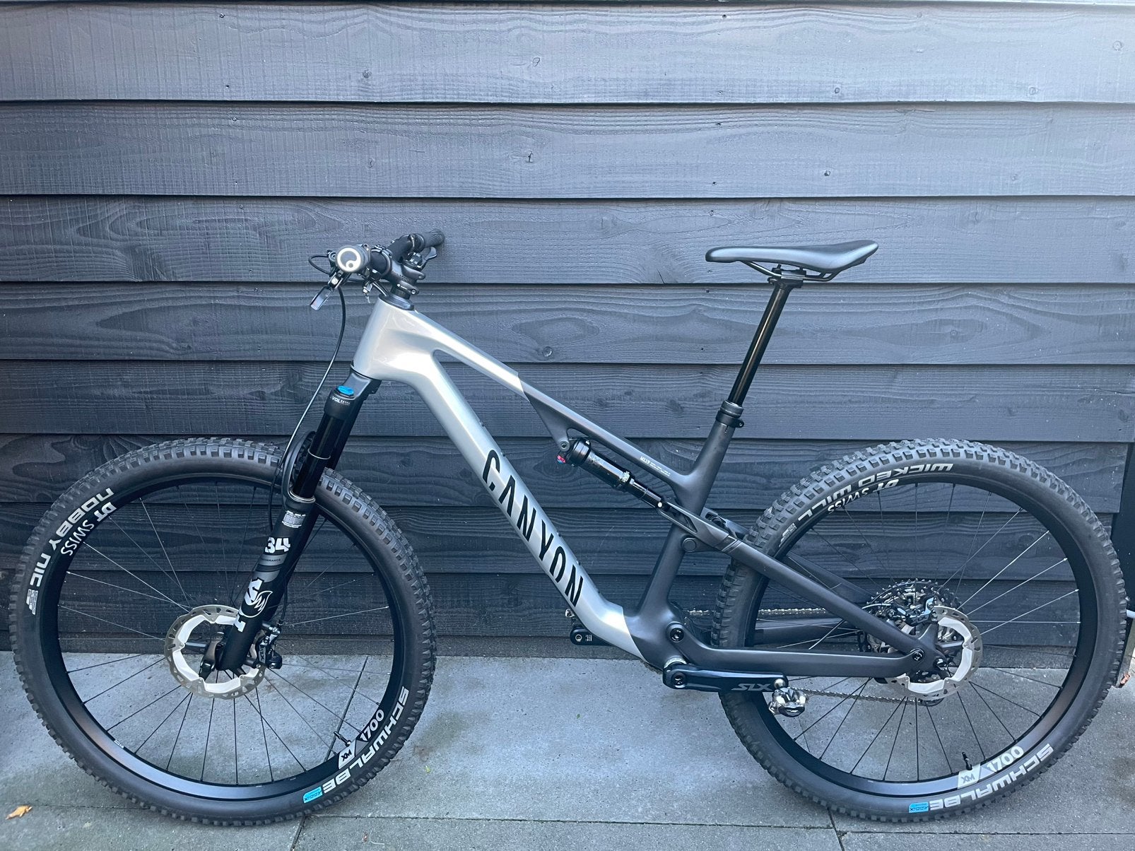 Canyon Canyon CF8 - Zo goed als nieuw (2023), Fietsen en Brommers, Fietsen | Mountainbikes en ATB, Zo goed als nieuw, Schijfrem