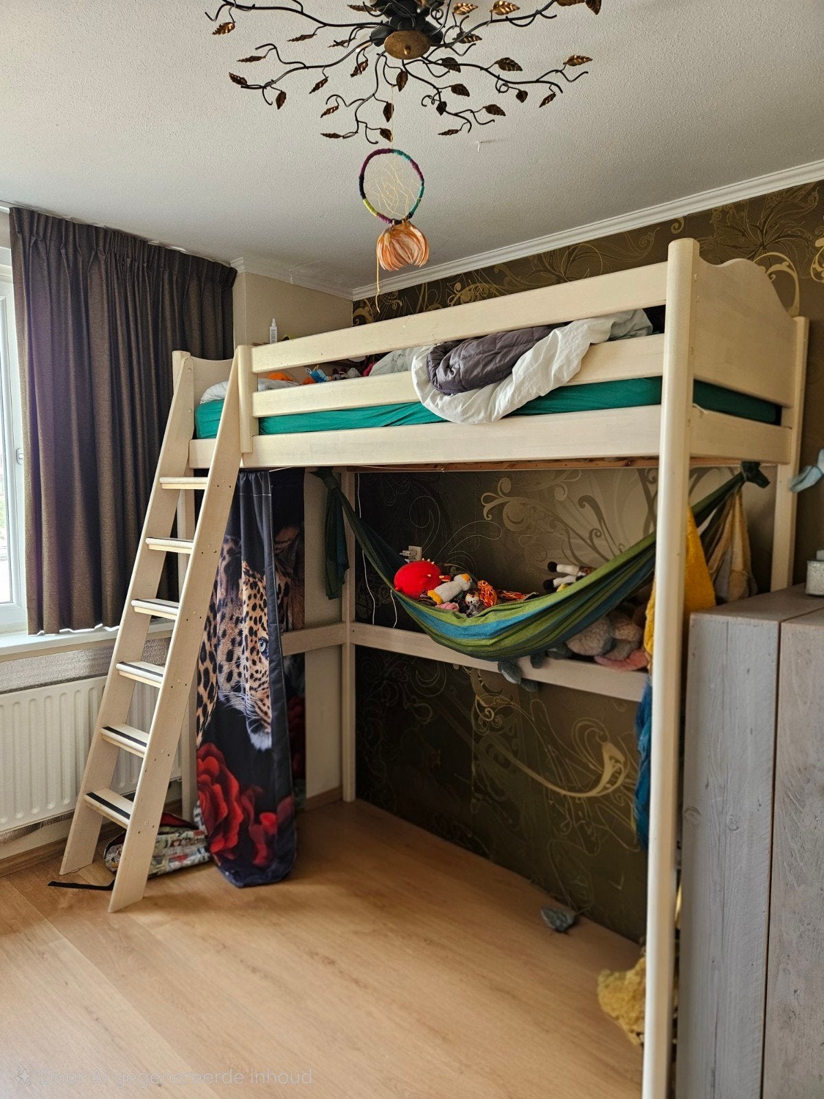 Hoogslaper van hout met Winnie de Poeh en Mickey Mouse, Huis en Inrichting, Slaapkamer | Stapelbedden en Hoogslapers, Ophalen