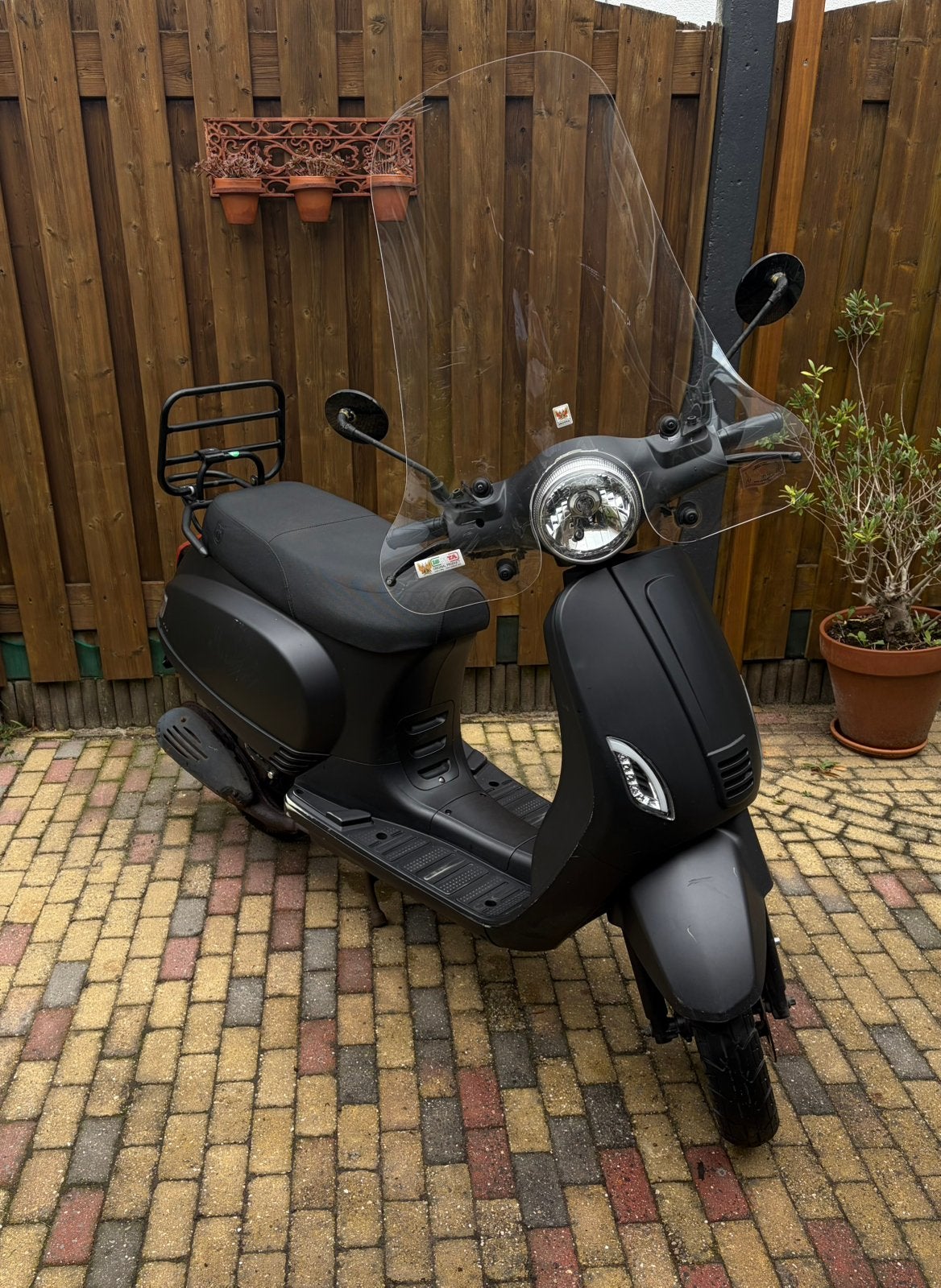 BTC Riva 2020 | Blauw kenteken | Matzwart | + Helm en slot, Gebruikt, Benzine, Ophalen, Overige merken