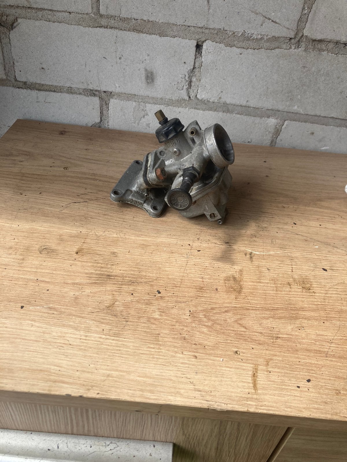 Peugeot carburateur met choke en inlaat, Ophalen of Verzenden
