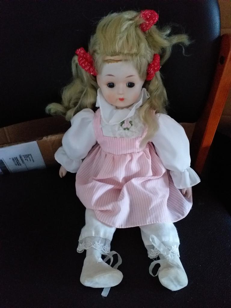 Pop porcelain dame, Verzamelen, Ophalen of Verzenden, Gebruikt, Pop
