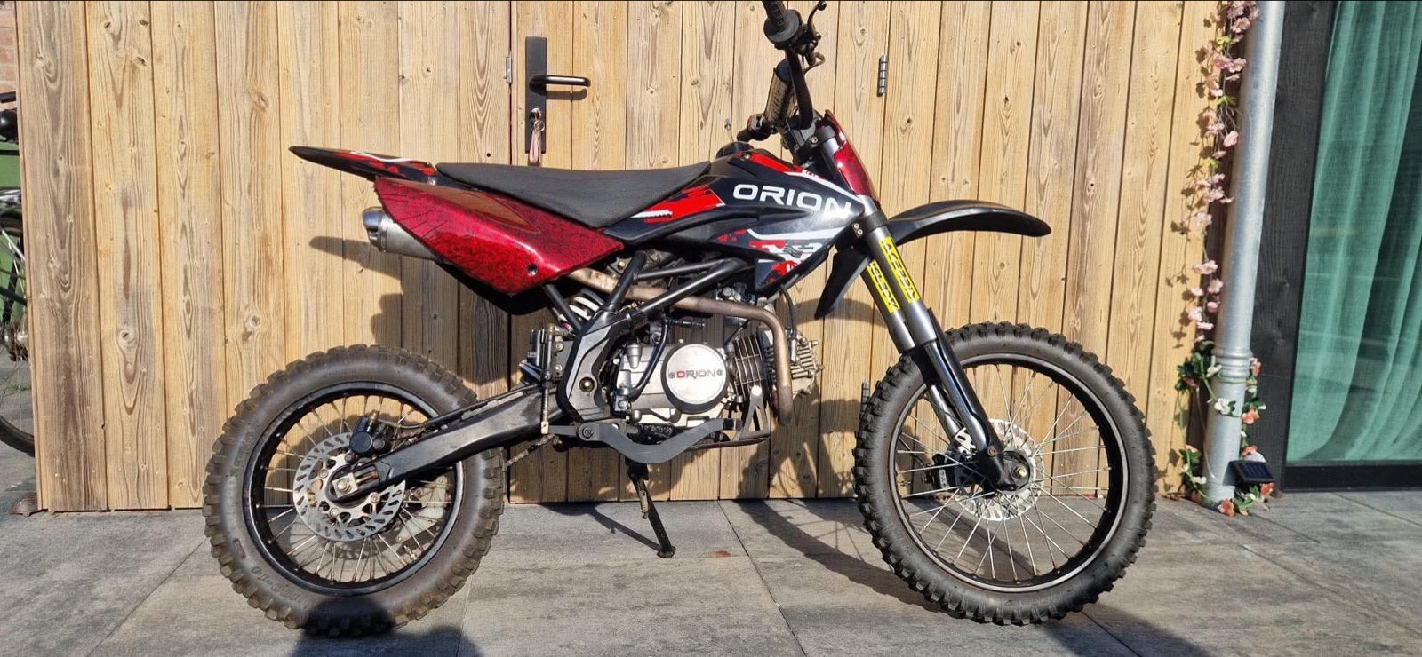 Orion Pitbike 125cc - Zo goed als nieuw, Fietsen en Brommers, Ophalen of Verzenden, Zo goed als nieuw, Schijfrem, Pitbike