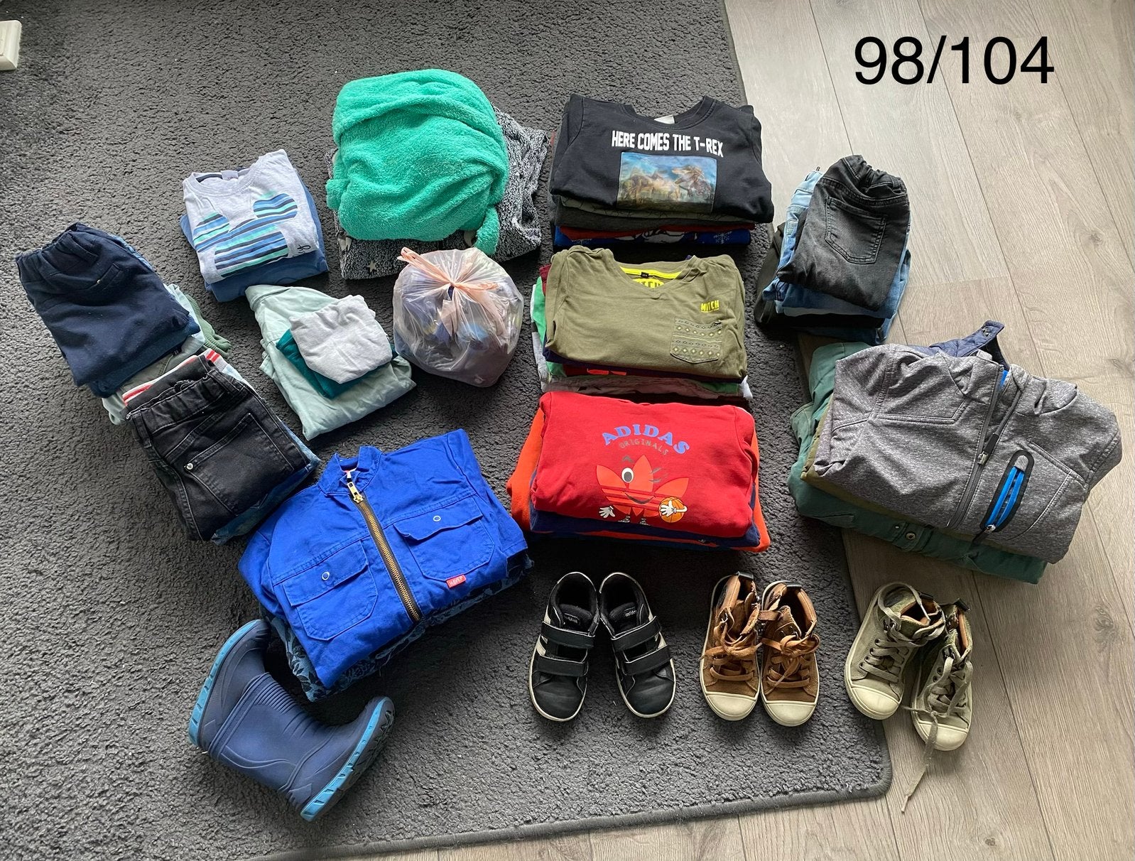 Kledingpakket, Ophalen, Zo goed als nieuw, Maat 98