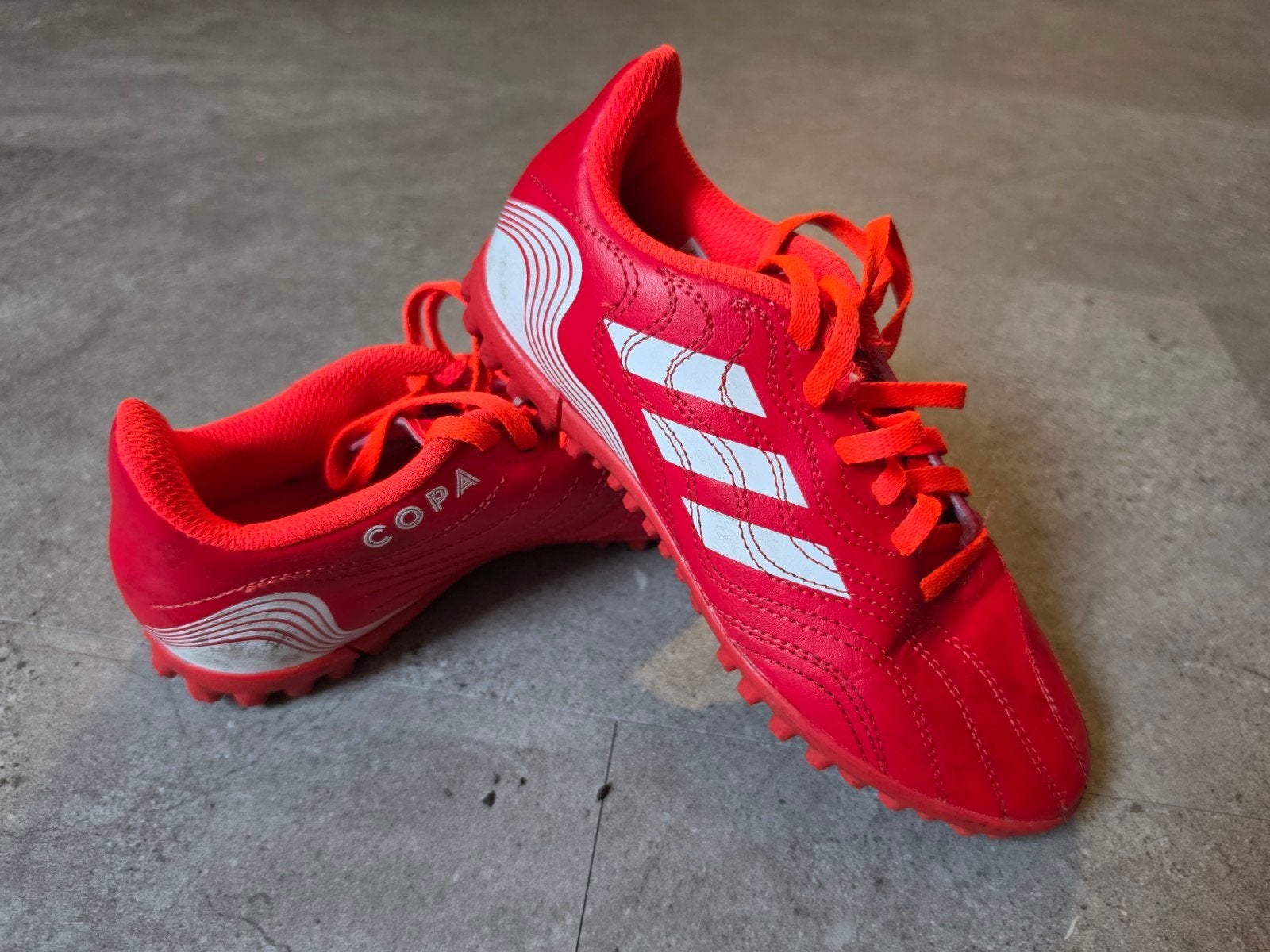 Adidas Copa voetbalschoenen rood - Zo goed als nieuw, Ophalen, Zo goed als nieuw, Schoenen