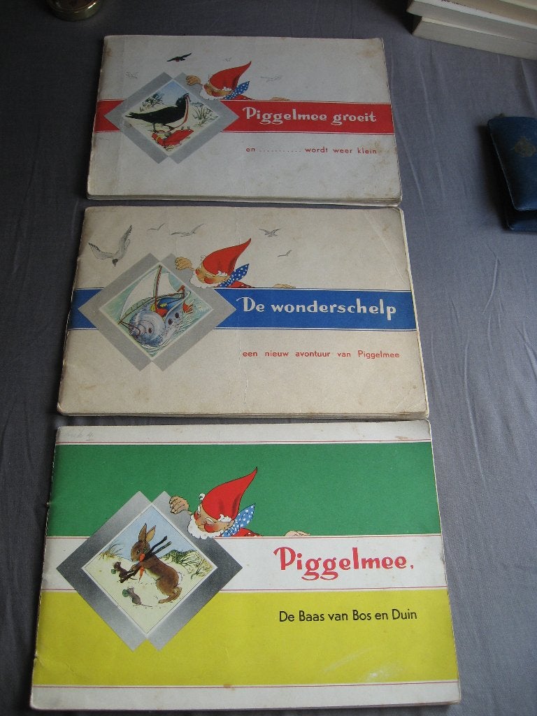 Van Nelle Piggelmee - 4 oorspronkelijke plaatjes albums, Ophalen of Verzenden, Gelezen, Van nelle, Plaatjesalbum