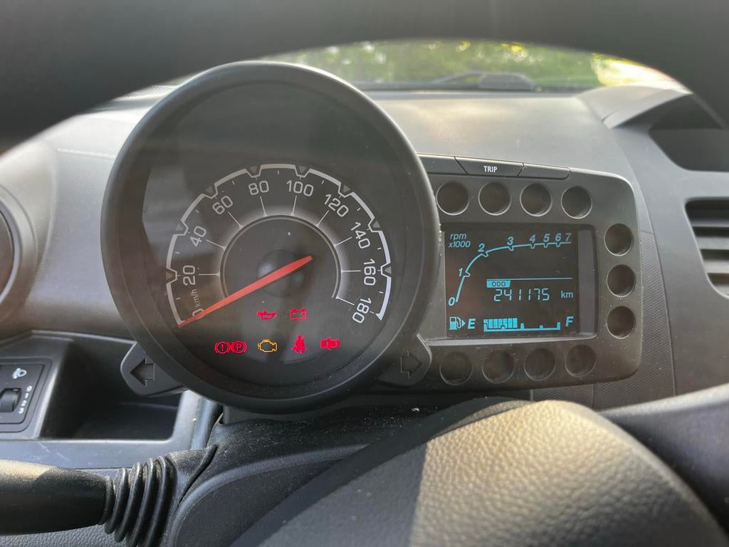 Chevrolet Spark 1.0 Bifuel 2012 Groen (kapotte koppakking), Auto's, Chevrolet, Particulier, Spark, Airconditioning, LPG, B, Hatchback