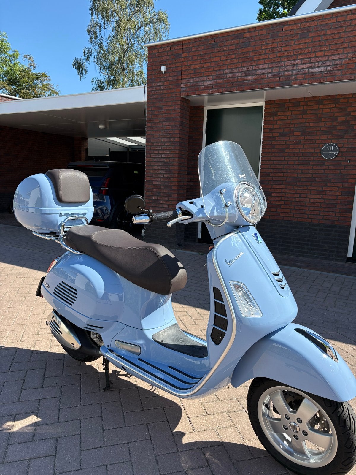 Vespa GTS 300 - Zo goed als nieuw, Scooter, Particulier, 1 cilinder, 12 t/m 35 kW
