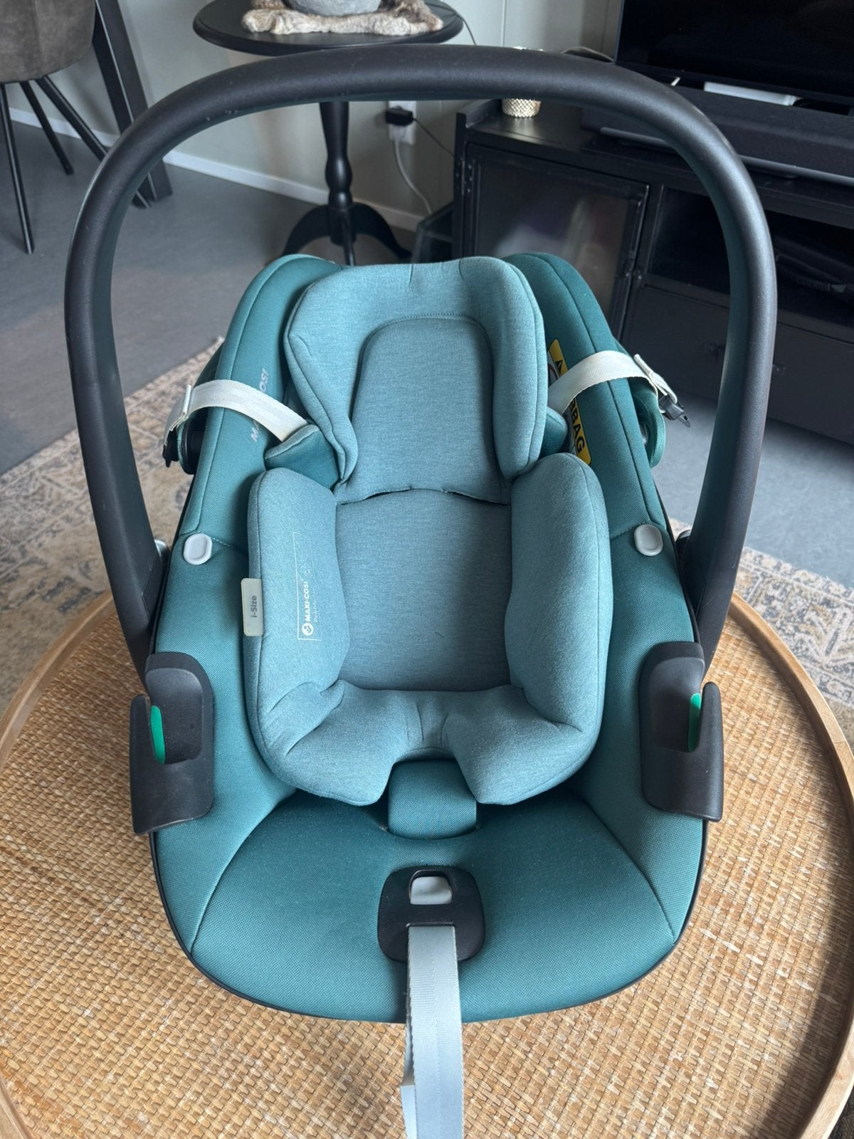 Maxi cosi iSize essential green, Kinderen en Baby's, Autostoeltjes, Ophalen, Zo goed als nieuw, Isofix, 0 t/m 13 kg