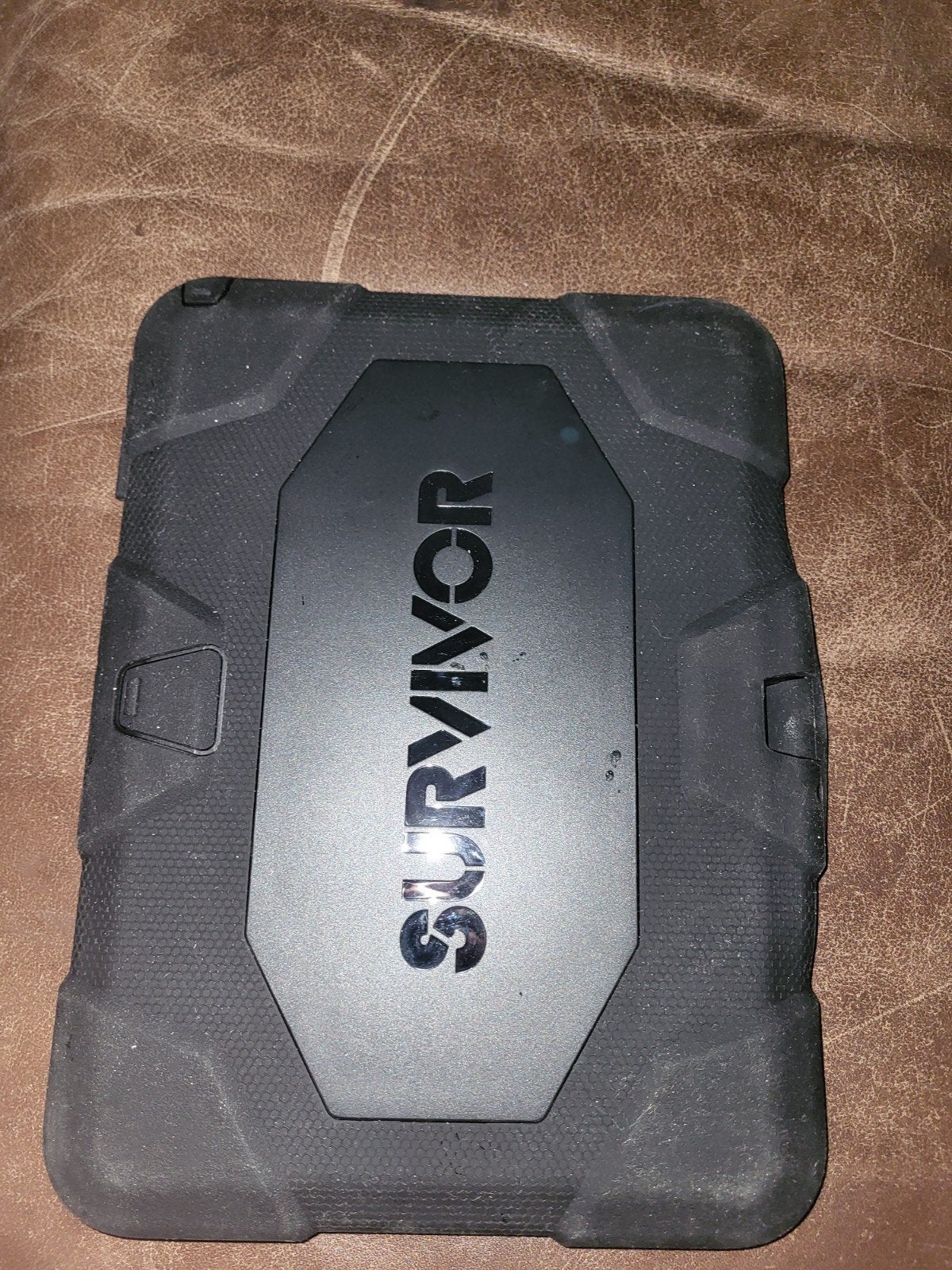 2 stuks Survivor hoes prijs is per stuk, Gebruikt, Onbekend, Ophalen of Verzenden, Wi-Fi