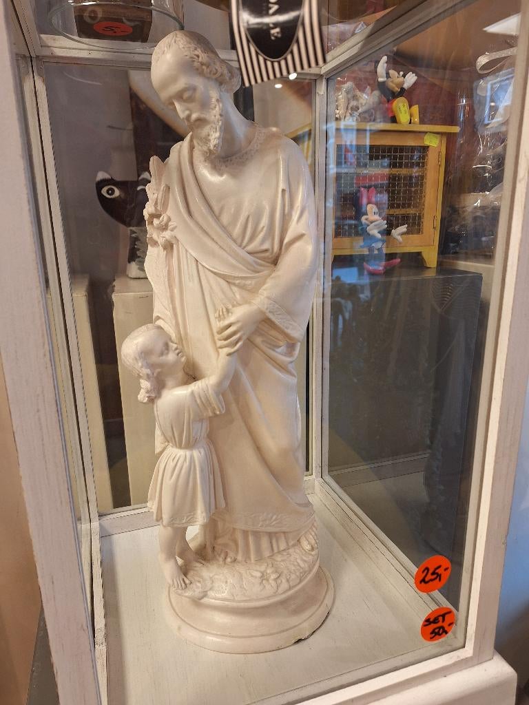 Beeld Petrus met kindje Jezus met stolp, Ophalen