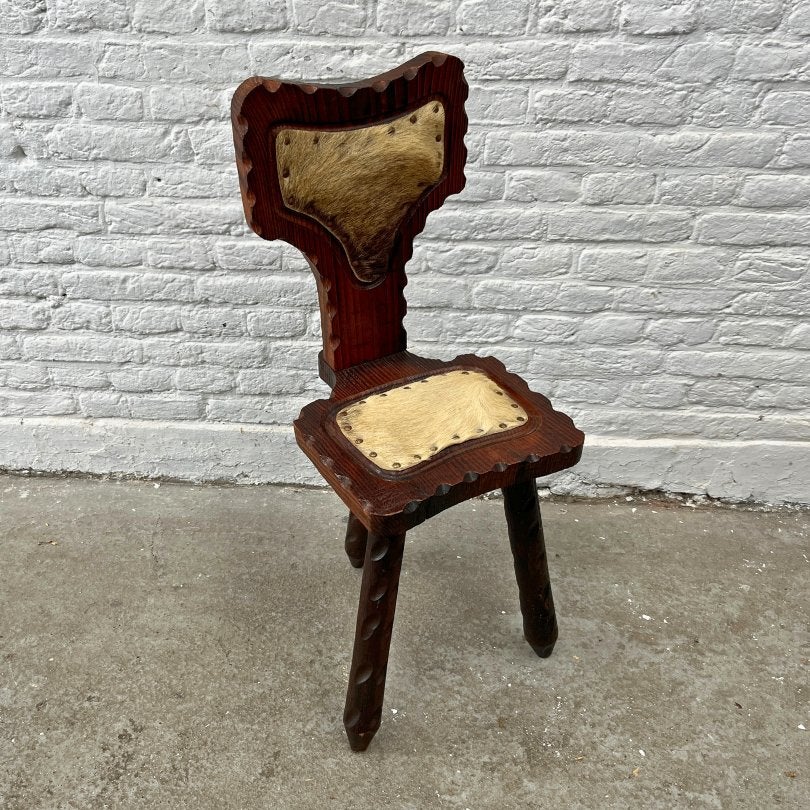 Vintage Spaans krukje met rugleuning en geitenvel, Gebruikt, Onbekend, Ophalen of Verzenden, Onbekend