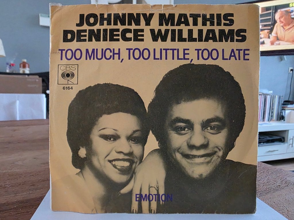 7" Single Johnny Mathis & Deniece Williams - Too Much, Too L, Gebruikt, 7 inch, Ophalen of Verzenden, Pop