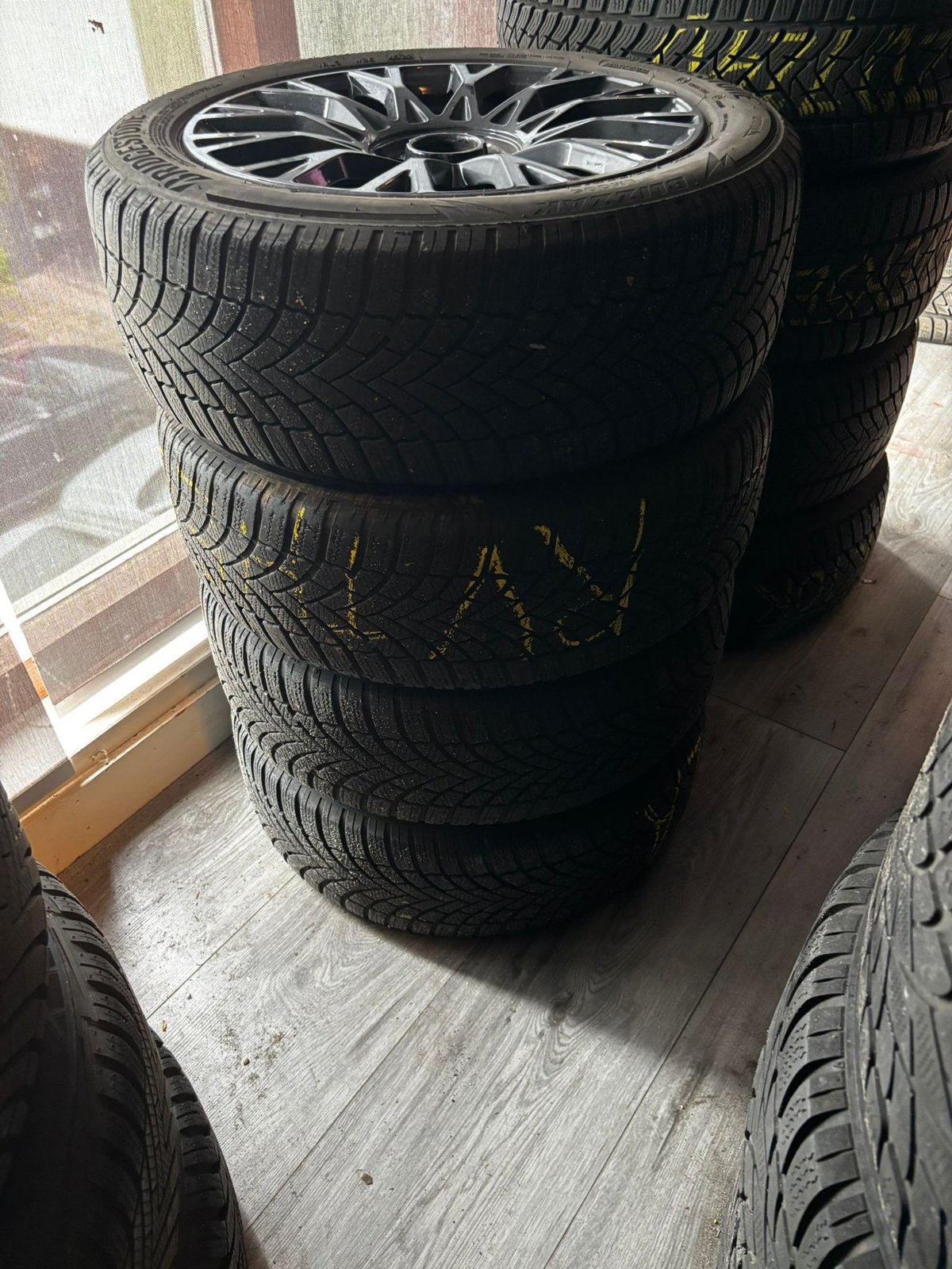 Lichtmetalenvelgen met winterbanden Fiat 500e, Auto-onderdelen, Ophalen, Nieuw, Zomerbanden, Band(en)