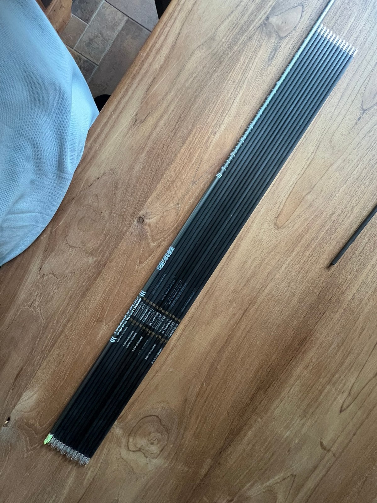 Easton Aluminium/carbon superlite ACC pijlen spine 750, Ophalen, Zo goed als nieuw, Pijlen